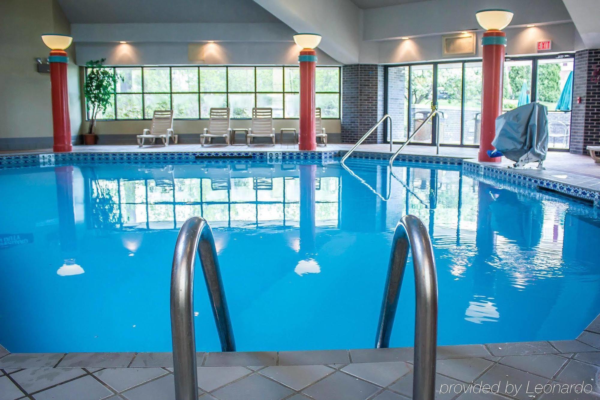 Country Inn & Suites By Radisson, Erie, Pa Kearsarge Екстер'єр фото